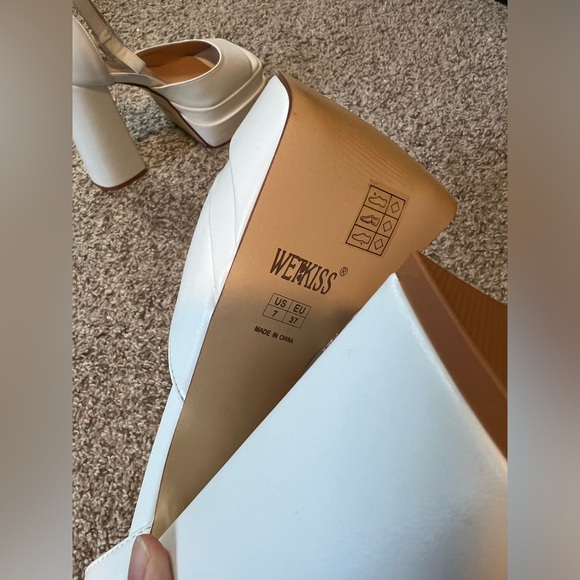 Wetkiss white open toe platform heels - Picture 2 of 3